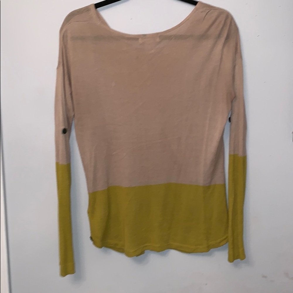 Sweater - Picture 2 of 4